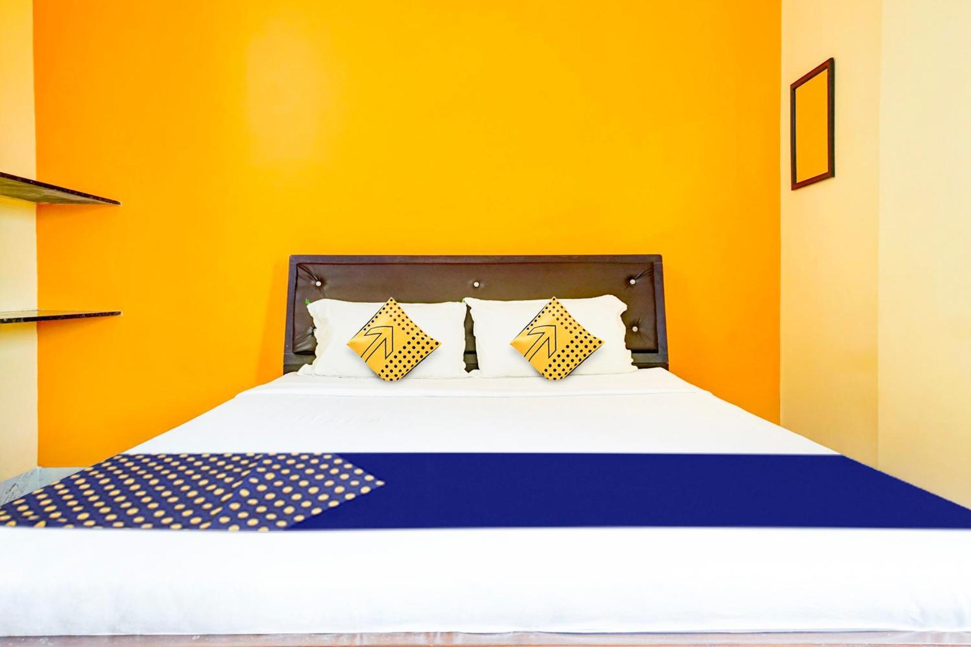 Spot On Hotel Shree Samarth Lodging Kolhapur Esterno foto
