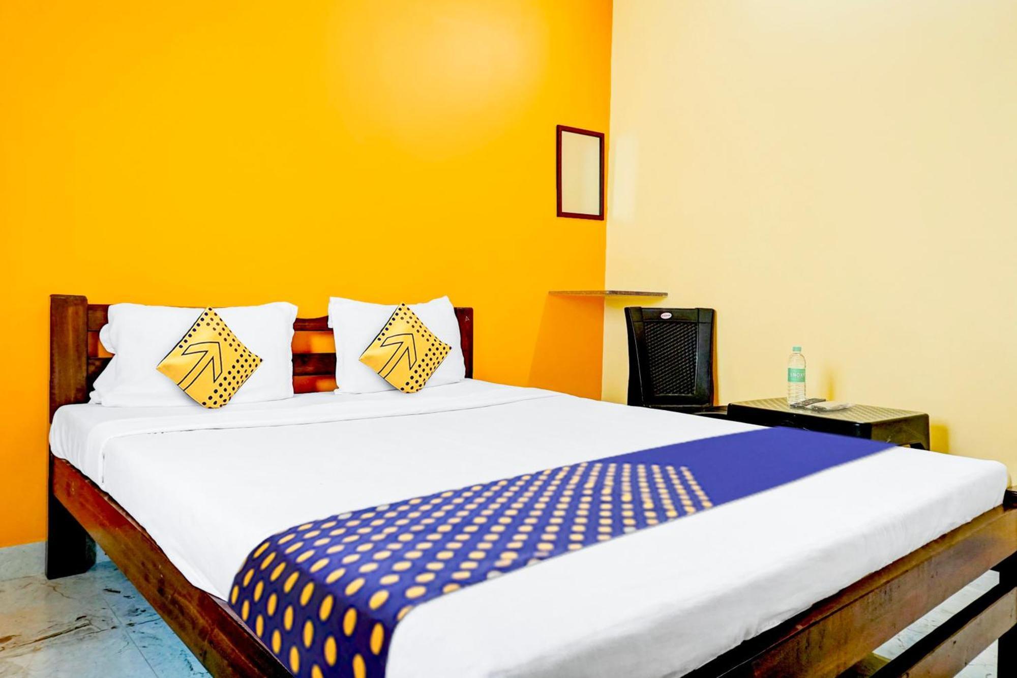 Spot On Hotel Shree Samarth Lodging Kolhapur Esterno foto