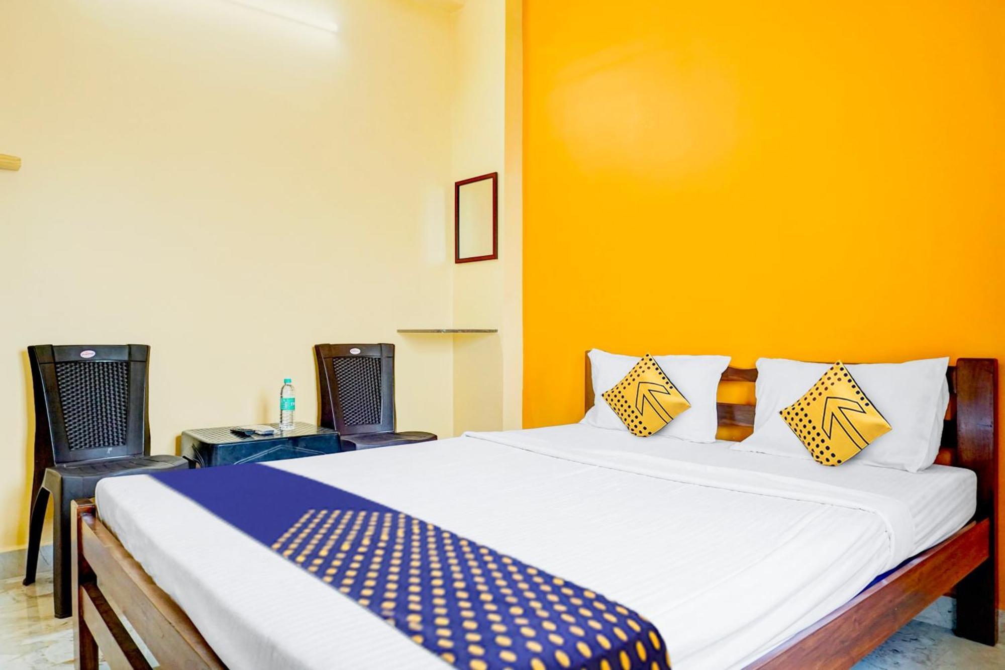 Spot On Hotel Shree Samarth Lodging Kolhapur Esterno foto