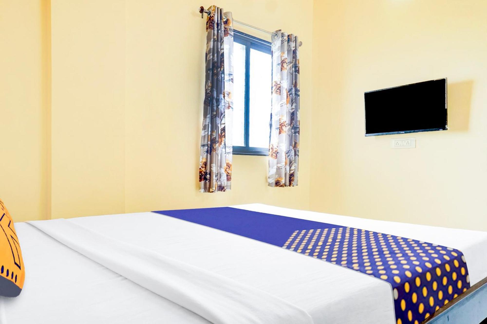 Spot On Hotel Shree Samarth Lodging Kolhapur Esterno foto